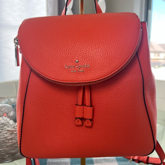🍁 Kate Spade Coral Backpack- Great for Fall 🍁 - Picture 1 of 6